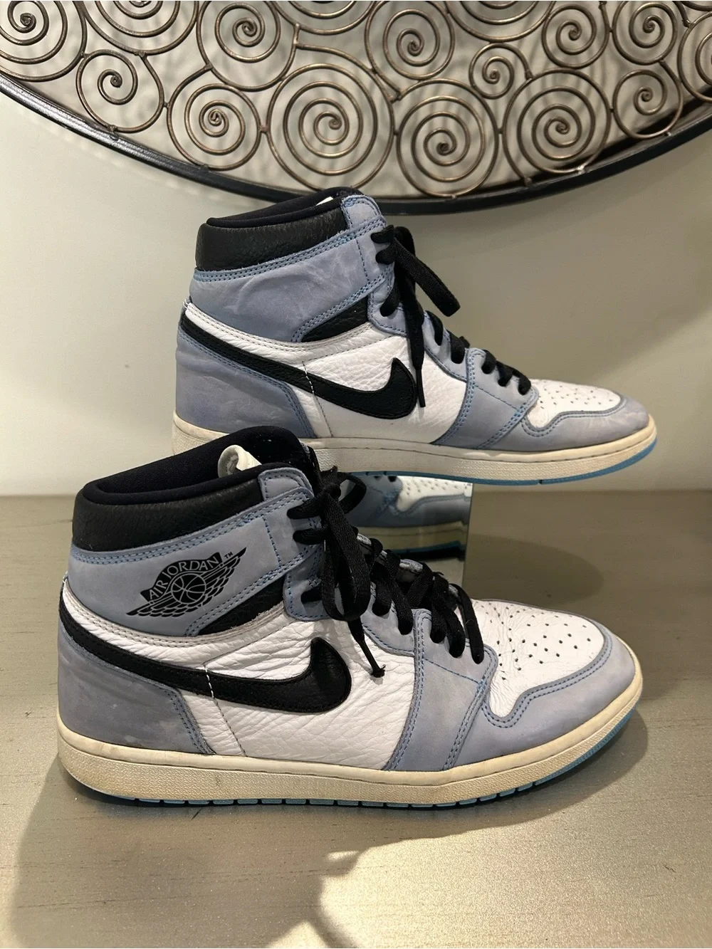 Jordan Air Jordan 1 Retro High OG White, Light Blue & Black